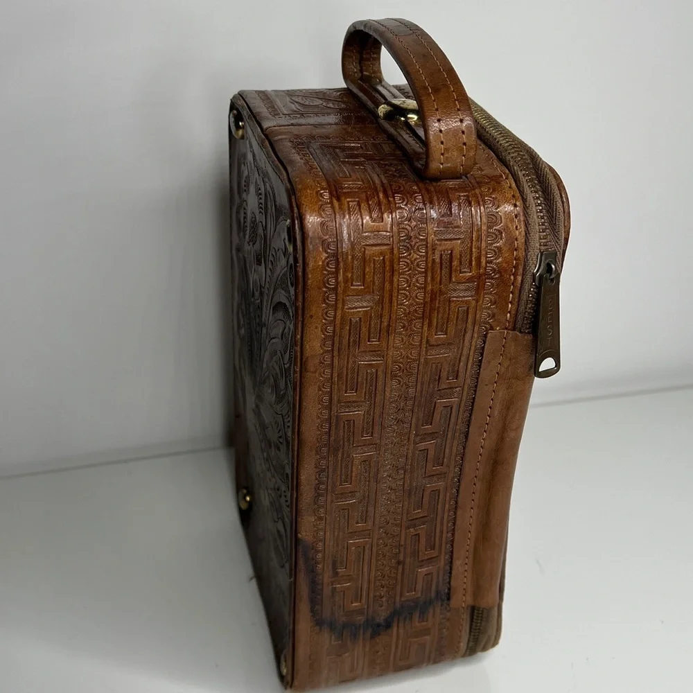 Vintage Mexico Hand Tooled Leather Toiletry Dopp Bag Clutch Handle Bag